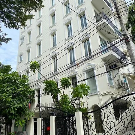 Chez Moi Bangkok Private Executive Residence Sukhumvit 26 Exterior photo