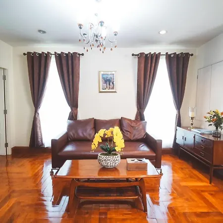 Chez Moi Bangkok Private Executive Residence Sukhumvit 26 Exterior photo