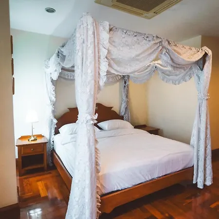 Chez Moi Bangkok Private Executive Residence Sukhumvit 26 Exterior photo